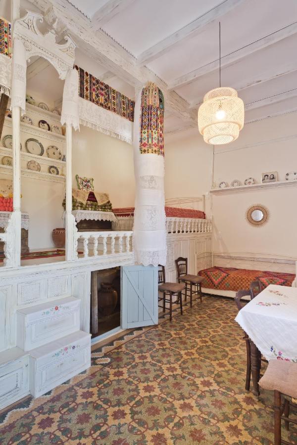 Traditional Karpathian House Menetai Экстерьер фото